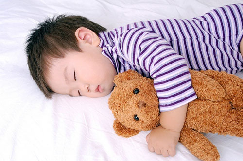 Một giấc ngủ ngon cho bé chiều cao lí tưởng Những yếu tố ảnh hưởng đến tăng chiều cao cho trẻ 01