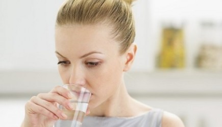 uong-collagen-nhieu-co-tot.jpg