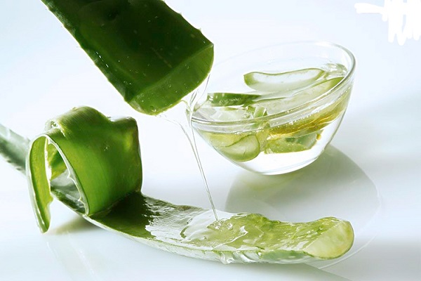 Nha Đam không chỉ có tác dụng giữ ẩm mà nó còn là giải pháp cho vấn đề da không đều màu hiệu quả nhất. 