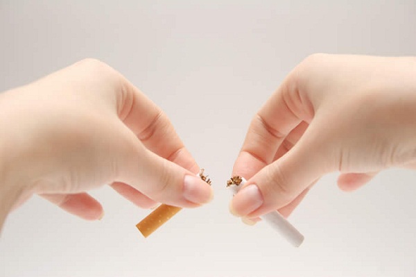 Hãy nói “không” với thuốc lá hay những chất kích thích nếu muốn tăng chiều cao.