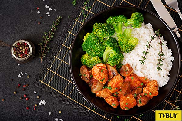 chế độ dinh dưỡng hợp lý để tăng chiều cao tuổi 20