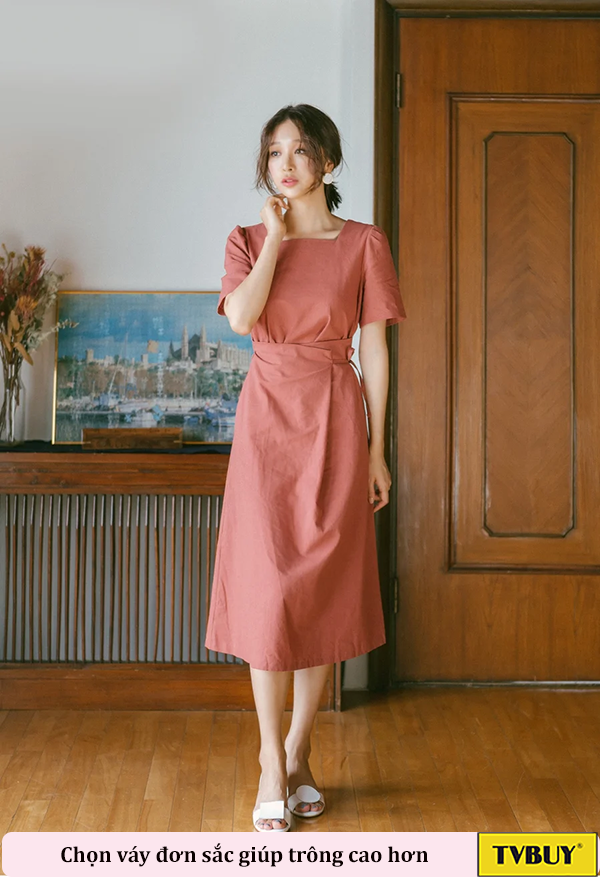 nên chọn trang phục đơn sắc