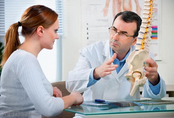 Sau tuổi 30, con người có nguy cơ bị lùn dần Sau tuổi 30, con người có nguy cơ bị lùn dần