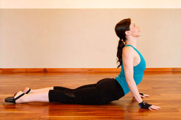 tư thế rắn hổ mang giúp tăng chiều cao ở tuổi 25