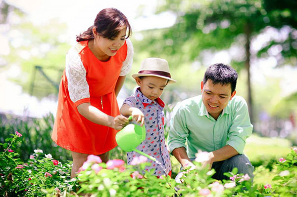 Chiều cao của trẻ lúc 2 tuổi bằng ½ lúc trưởng thành Chiều cao của trẻ lúc 2 tuổi bằng ½ lúc trưởng thành