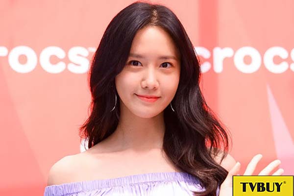 kiểu tóc đơn gian khi trang điểm
