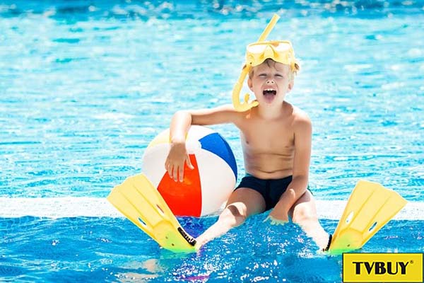 ít tiếp xúc ánh nắng mặt trời khiến trẻ còi cọc