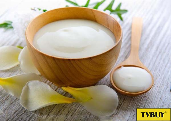sữa chua giúp trắng sáng da
