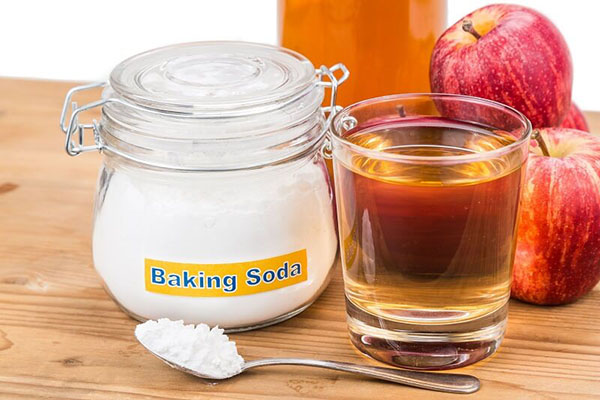 tri-mun-bang-mat-ong-va-baking-soda
