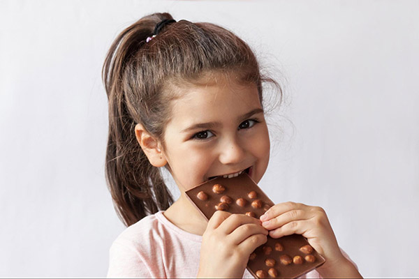 chocolate-la-mon-an-yeu-thich-cua-hau-het-tre-em