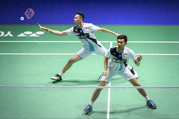choi-cau-long-ren-luyen-tinh-phan-xa-va-keo-dai-xuong-nhanh-chong