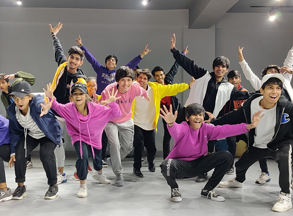 tam-trang-vui-ve-hon-qua-nhung-gio-hoc-nhay-kpop