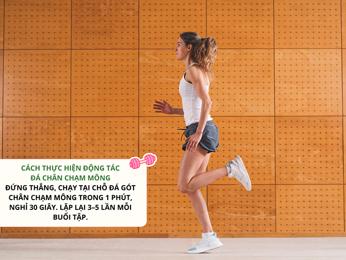 Động tác gót chạm mông cải thiện sức khỏe chân, kích thích xương phát triển