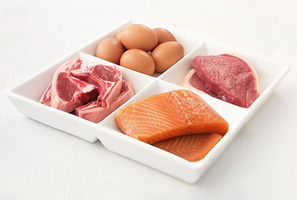 thit-ca-trung-giau-dam-canxi-vitamin-d-co-loi-cho-suc-khoe-va-su-phat-trien-chieu-cao