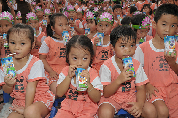 tre-uong-sua-vinamilk-giup-tang-cuong-nang-luong-cho-van-dong-hieu-suat-cao