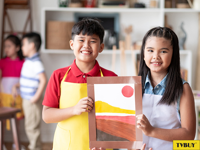 Bé trai và bé gái 7 tuổi có sự chênh lệch nhỏ về chiều cao
