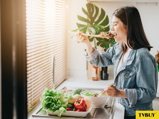 Chế độ ăn uống khoa học giúp cơ thể duy trì mức cân nặng chuẩn và cải thiện chiều cao.