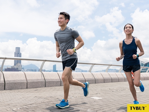 Luyện tập thể thao mỗi ngày giúp cơ thể cân đối và khỏe mạnh.
