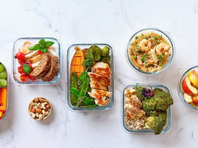 Bổ sung dinh dưỡng đầy đủ với các nhóm chất, vitamin đến từ nguồn nguyên liệu sạch