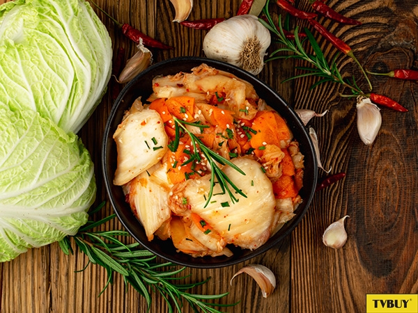 Kimchi là món dưa cải lên men nổi tiếng của Hàn Quốc