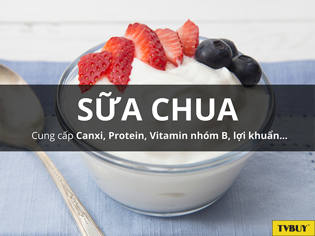 Sữa chua được nhiều trẻ yêu thích, có thể kết hợp các loại hạt và trái cây để tăng bổ dưỡng