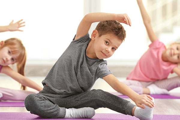 yoga-co-the-tap-tai-nha-ma-hieu-qua-cai-thien-chieu-cao-rat-tot