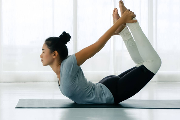 yoga-la-mot-cach-tap-luyen-tot-cho-chieu-cao-va-can-doi-voc-dang